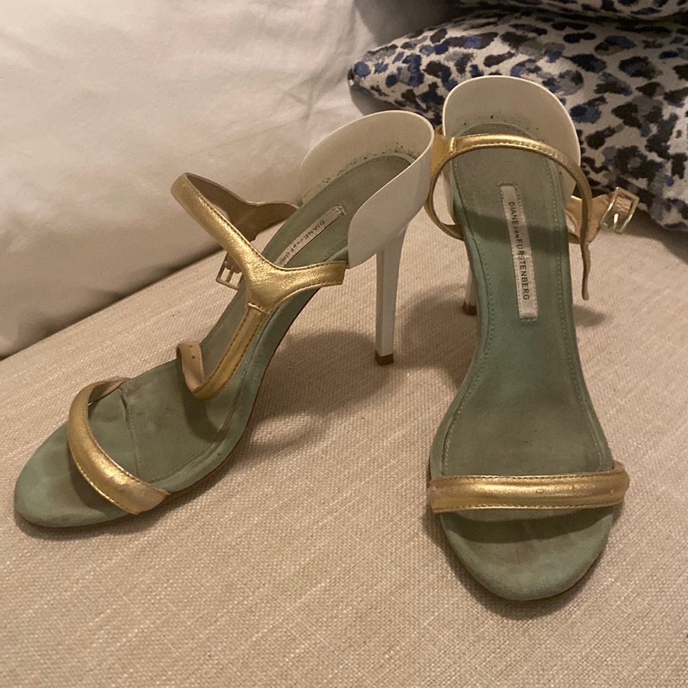 Diane Von Furstenberg gold and white heels